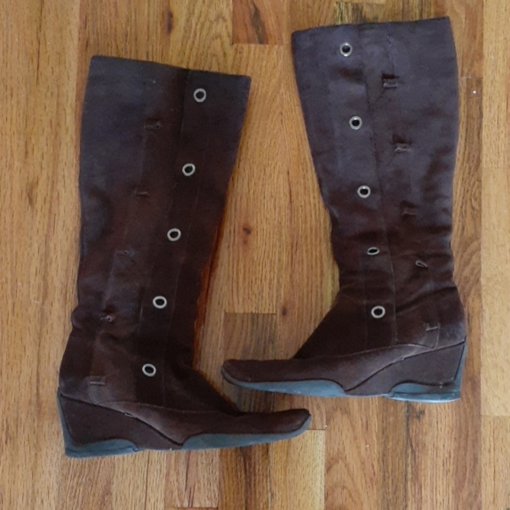 Aerosoles Dark Brown Suede wedge boots.